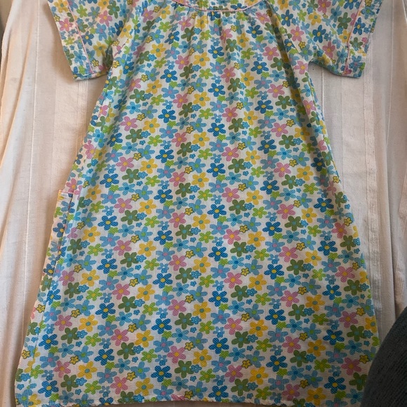 3X Robe.or Nightgown - Picture 2 of 7